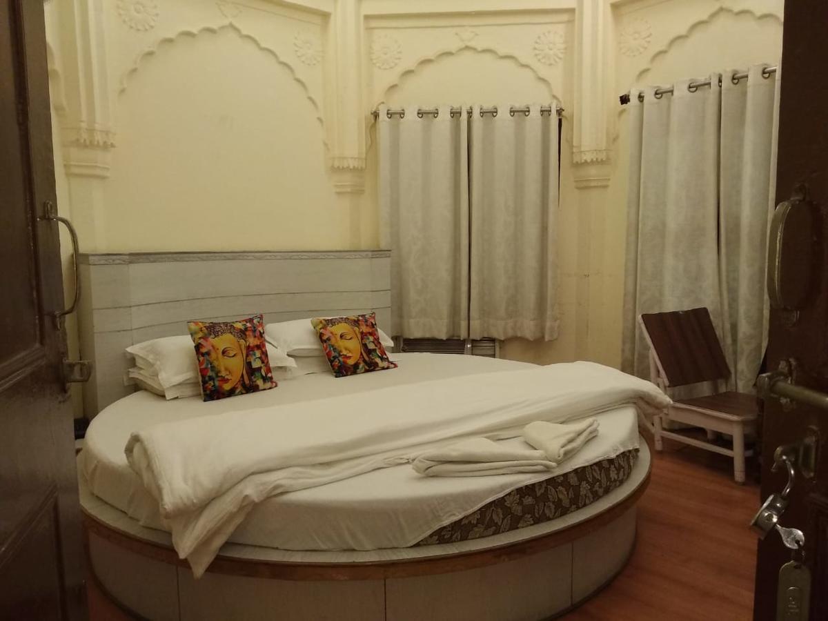 Dwivedi Hotels Hotel Elena Varanasi Exterior foto